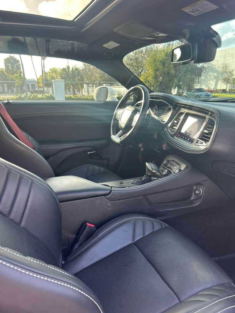 2023 Dodge Challenger SRT - Photo 15