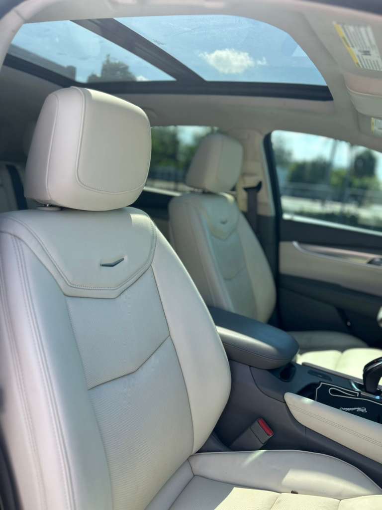 CADILLAC XT5