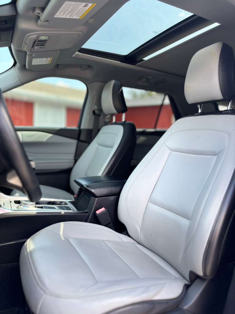 2021 Ford Explorer XLT - Photo 6